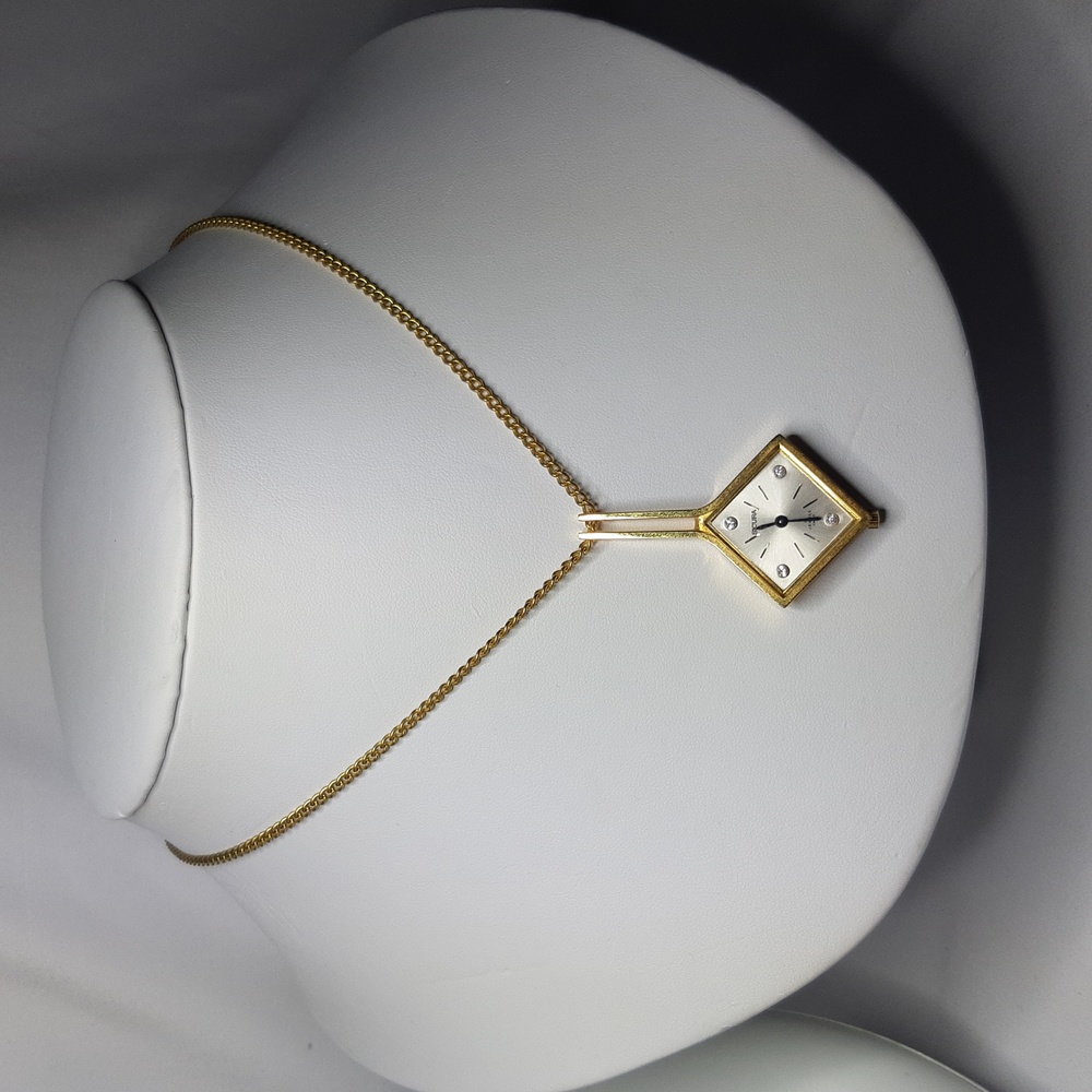 Sicura 17 Jewels Swiss Made Antique Wind Up Watch Pendant